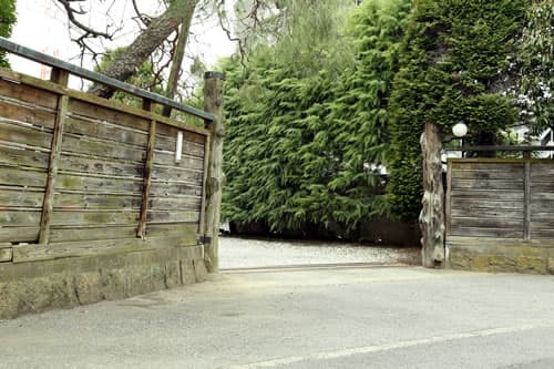 北側駐車場入口